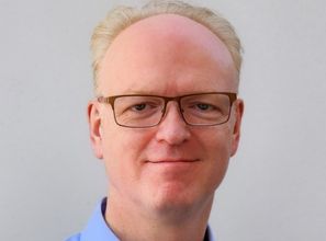 Advanced Message Queuing Politics